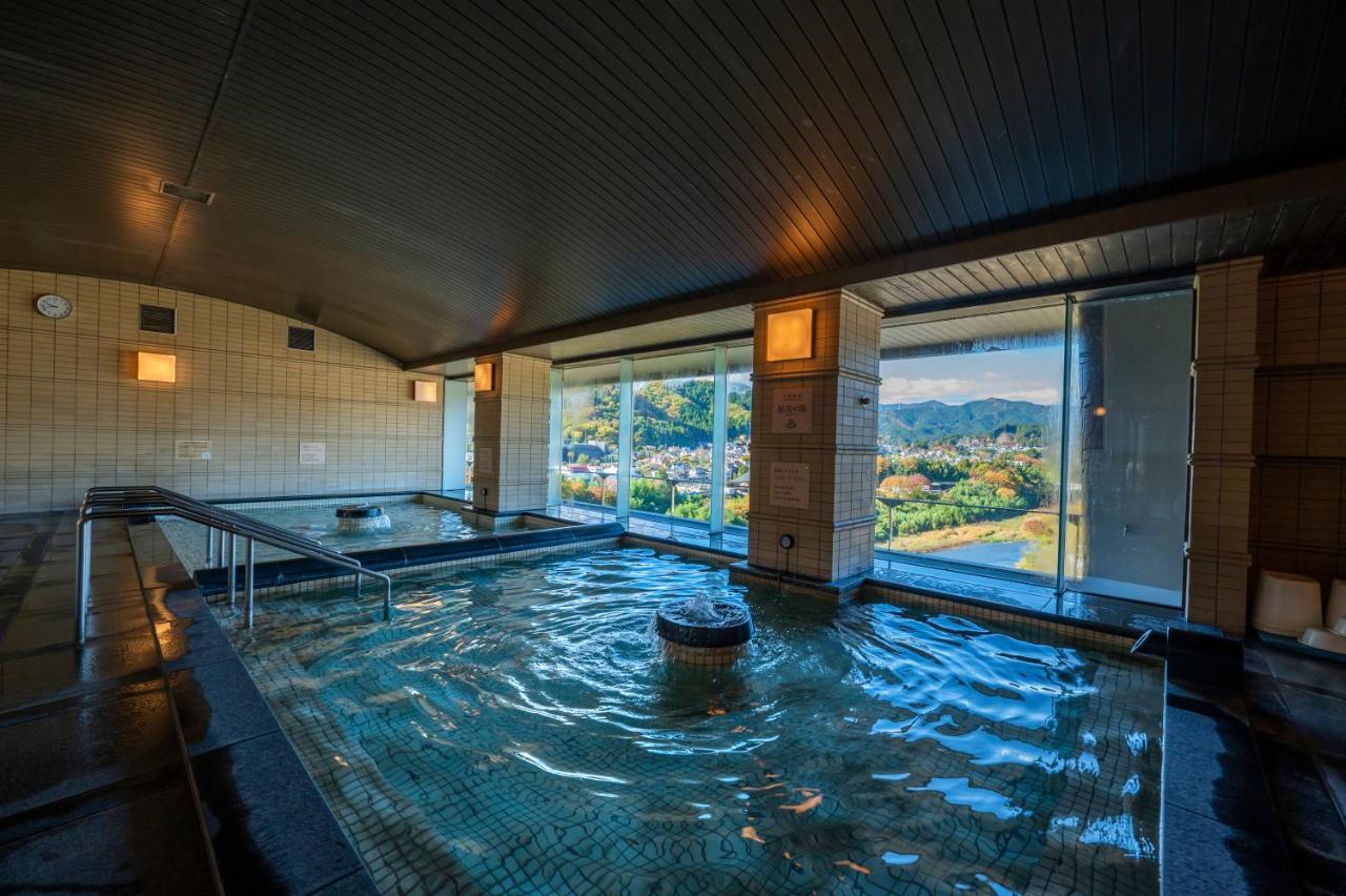 旅館 亀の井ホテル 青梅 4*